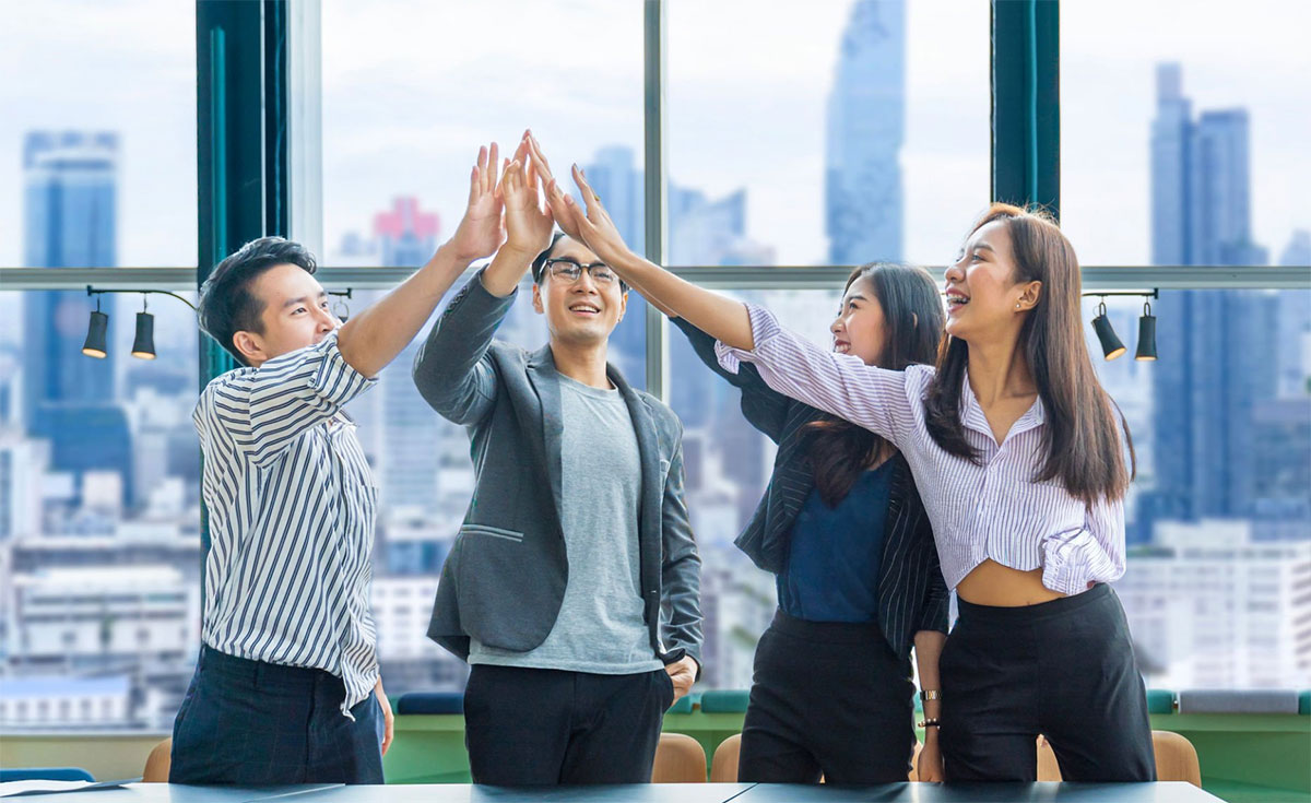 열심히만 살면 가난해집니다: 당신을 묶고 있는 3가지 족쇄를 끊어내세요